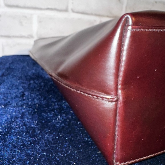 💎GUCCI Mahogany Leather V Cut Shoulder - Picture 10 of 12